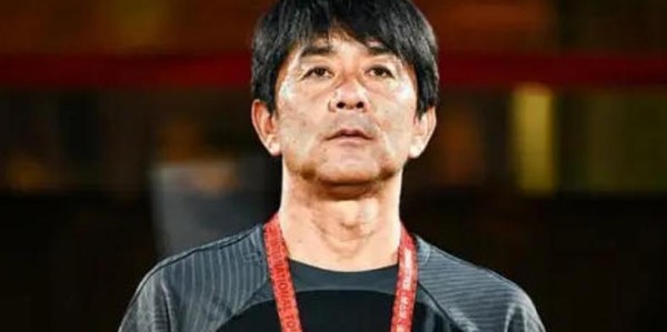 真怕黑色3分钟！国少最后阶段踢得太乱了 球迷：日本教练非蠢即坏