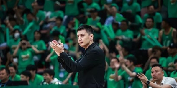 九游娱乐官方入口-杨鸣：赵继伟的回归对我们非常重要，稳住局势的时候能及时站出来