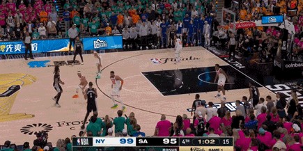 九游娱乐app下载-总决赛1-0！末节之王大爆发！文班亚马致命失误|尼克斯|马刺|布伦森|唐斯|沙梅特_新浪体育_新浪新闻