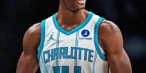 拼命三郎！NBA常规赛最佳拼搏奖：黄蜂前锋迪亚巴特！